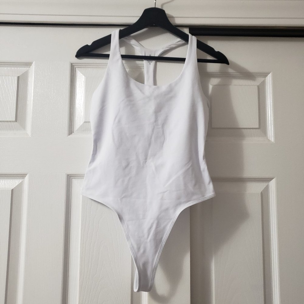 NWOT Alo Yoga White Bodysuit Size M